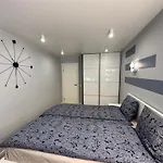 Parkside Escape Stylish 1br * リガ