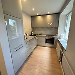 Parkside Escape Stylish 1br