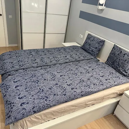 Parkside Escape: Stylish 1-br Ryga